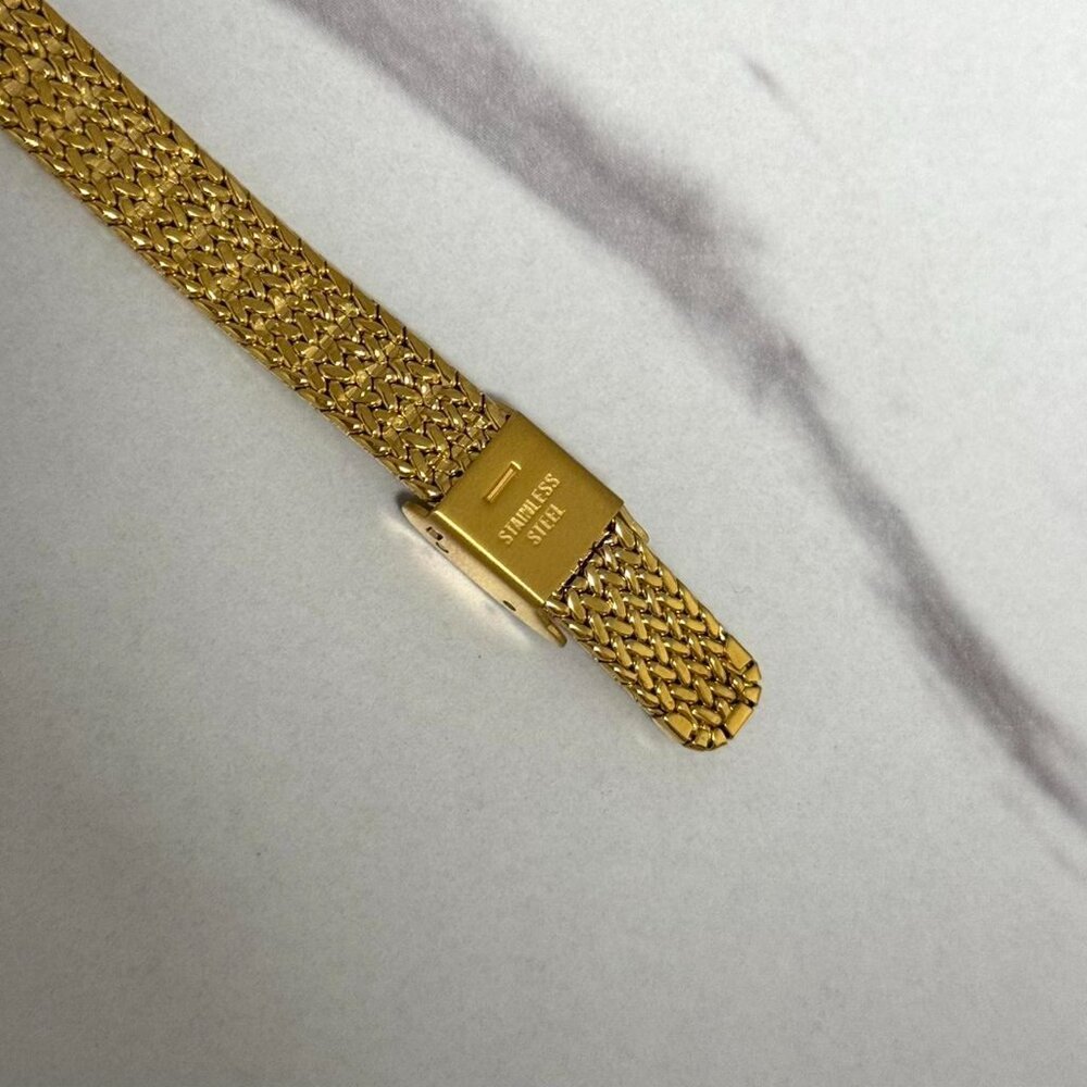 Sku:0380 gold mini watch‎ vintage vibe + in a gift box They fit any hand size - Picture 6 of 8